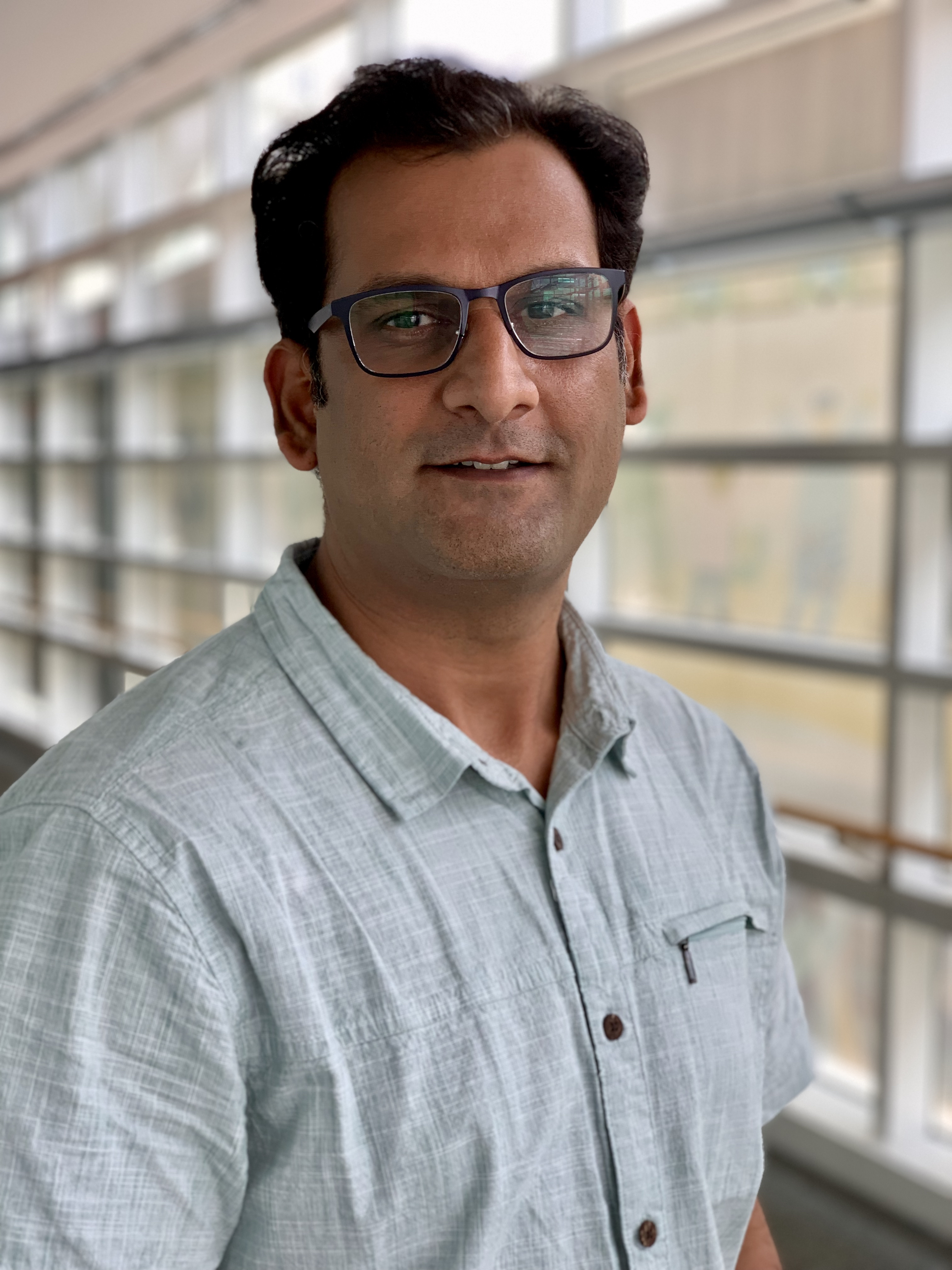 Tarun headshot